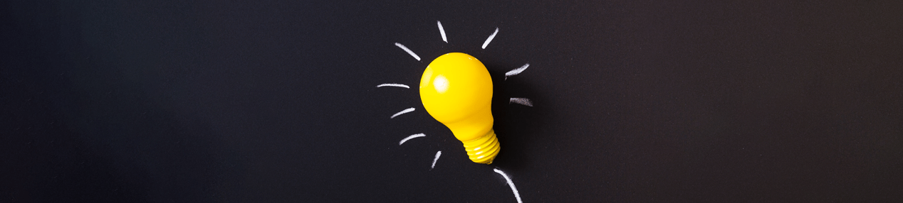 une ampoule jaune sur fond noir pour symboliser les id&eacute;es et les outls d'innovation produits par le Carif-Oref Provence - Alpes - C&ocirc;te d'Azur